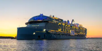 Samsung Equipa El Star Of The Seas Con Más De 6,000 Pantallas