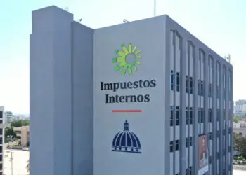 Facha oficinas de la DGII - DIARIO FINANCIERO