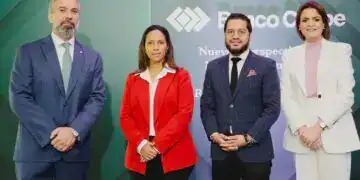 Banco Caribe celebró un desayuno-conferencia en Santiago