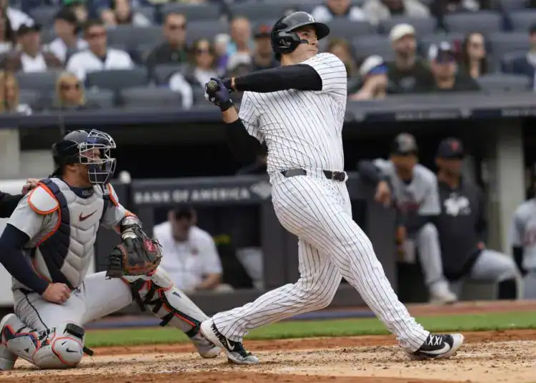 Anthony Rizzo bateó un jonrón