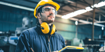 Imagen de operario (Fuente: Canva)