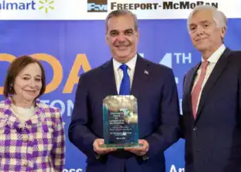 Luis Abinader Recibe Premio Chairman’s Award for Leadership in the Americas