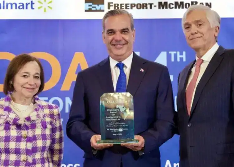 Luis Abinader Recibe Premio Chairman’s Award for Leadership in the Americas