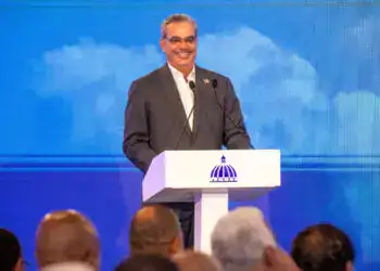 Luis Abinader, La Semanal