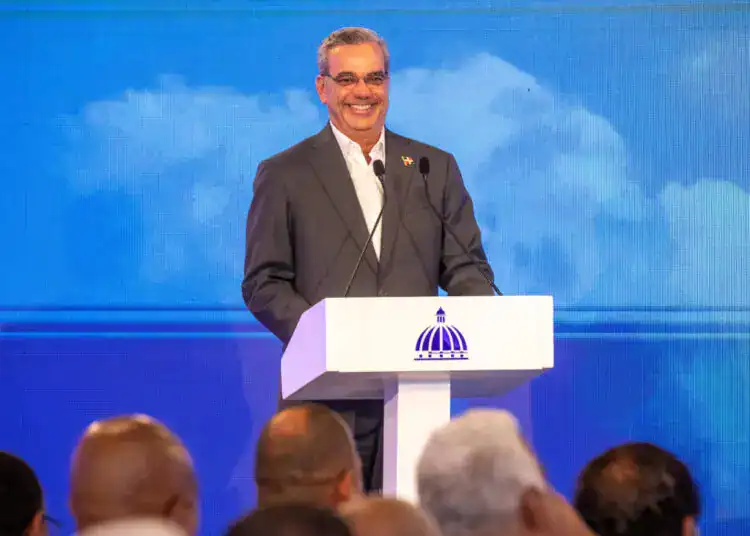 Luis Abinader, La Semanal