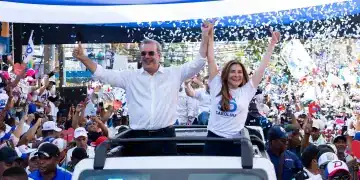 Luis Abinader en Campaña (Fuente: EFE)