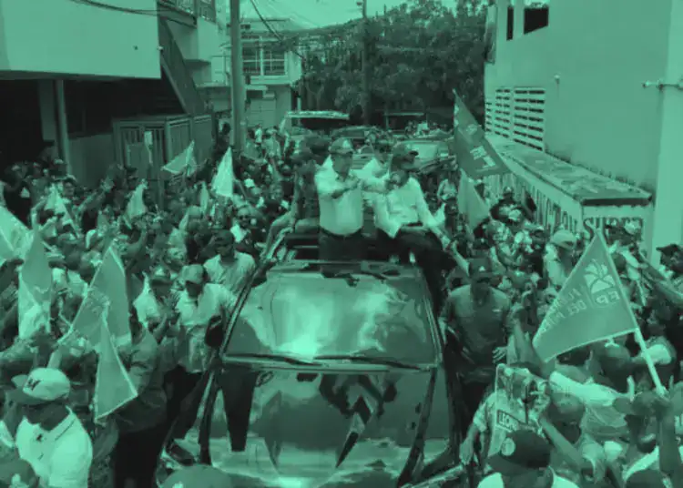 Leonel Fernandez en campaña