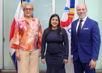 Vilma Arbaje, Biviana Riveiro, José Raul Perales