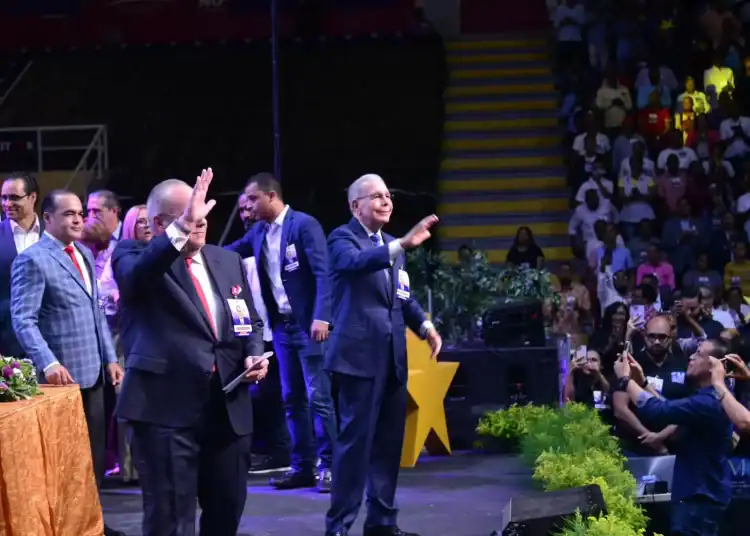 Danilo Medina en Congreso del PLD