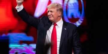 Donald Trump tiene al RCN pagando a sus abogados. Crédito: ANDY JACOBSOHN | AFP / Getty Images