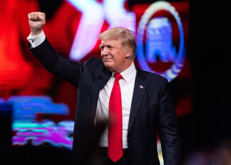 Donald Trump tiene al RCN pagando a sus abogados. Crédito: ANDY JACOBSOHN | AFP / Getty Images