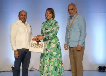 Luis Veras, Rosanna Ruiz y Gustavo Ortega