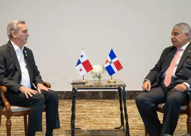 Abinader con el Presidente Electo de Panamá