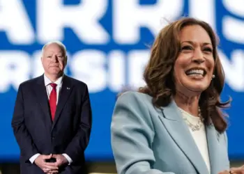 ¿Quién Es Tim Walz, El Compañero de Fórmula de Kamala Harris?