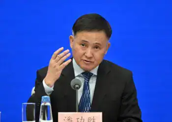 Pan Gongsheng, gobernador del Banco de China, anuncia nuevas medidas para impulsar la economía, el 24 de septiembre de 2024 en Pekín