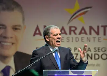 Expulsión de Carlos Amarante Baret del PLD: Motivos y Reacciones