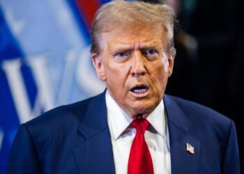 Trump Descarta un Tercer Debate con Kamala Harris y Eleva las Tensiones en la Campaña Electoral