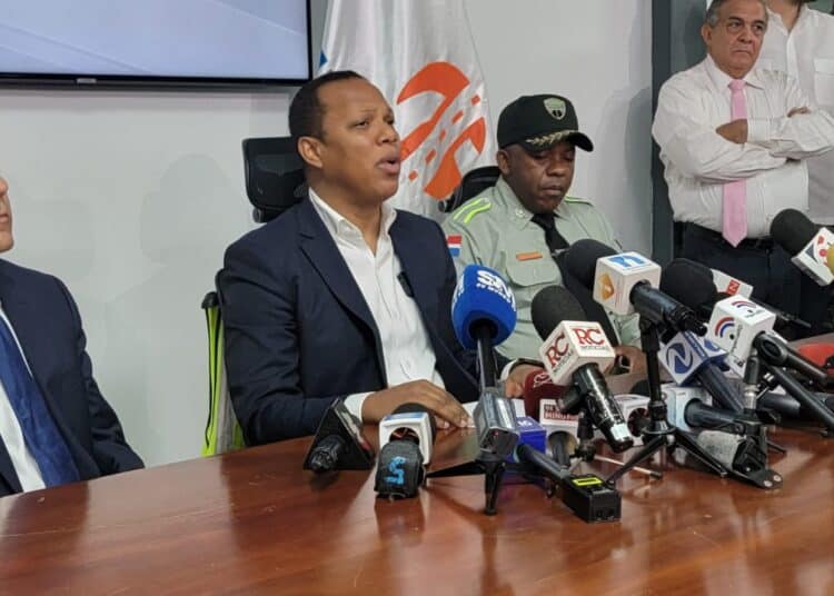 INTRANT Interviene Crisis Semafórica en Santo Domingo tras Fallo de Empresa Contratada