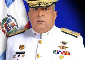 Vicealmirante Lee Ballester