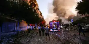 Escena del ataque aéreo israelí en los suburbios del sur de Beirut el 27 de septiembre. Ibrahim Amro/AFP/Getty Images