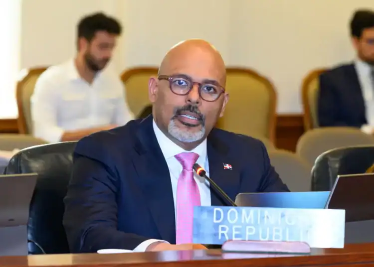 Ministro consejero de la Misión Permanente, Radhafil Rodríguez