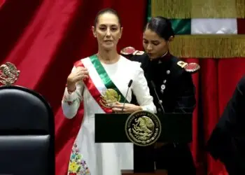 Claudia Sheinbaum: Primera Mujer Presidenta de México Asume con Discurso en Economía, Seguridad y Cooperación Internacional