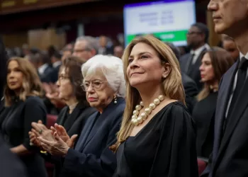 ¿Carolina Mejía Insinúa Candidatura Presidencial?