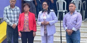 Desde la Casa Nacional del PLD, Lizardo explicó en una rueda de prensa que la jornada se desarrolló en un ambiente de tranquilidad y orden