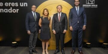 Lawrence Hazoury, Mónica Armenteros, Gustavo Ariza y Serguey Forcade copia