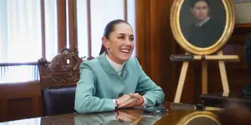 Claudia Sheinbaum un una llamada telefónica a Yamandú Orsi