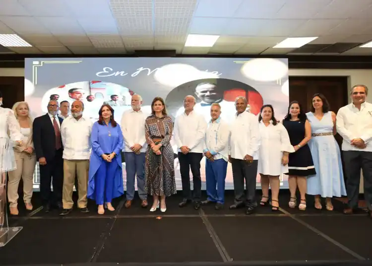 Raquel Peña en conferencia en la Romana