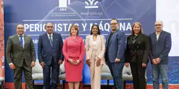 Víctor Bautista, Miguel Franjul, Rosanna Ruiz, Pamela Castillo, Alf Álvarez, Ana Bélgica Güichardo y Chris Corcino