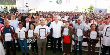 Presidente Abinader entrega 752 títulos de propiedad en proyecto Cotuí-Cevicos