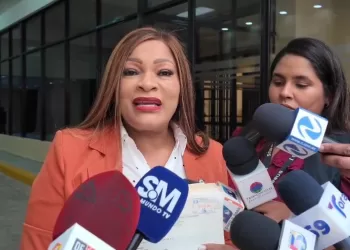 Diputada del PRM propone instituir el "Día Nacional de Acción de Gracias, Oraciones, Ayuno y el Perdón" en RD