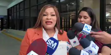 Diputada del PRM propone instituir el "Día Nacional de Acción de Gracias, Oraciones, Ayuno y el Perdón" en RD