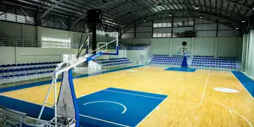 Entre los trabajos de renovación, el Banco Popular Dominicano incluyó la reparación de la casa club.