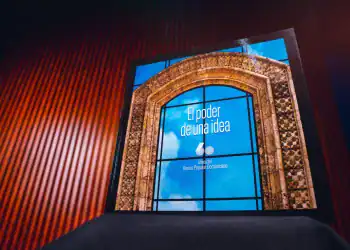 La obra refleja el pasado y futuro del Banco Popular Dominicano.