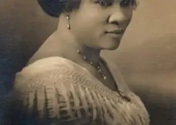 Madam_CJ_Walker_face_circa_1914