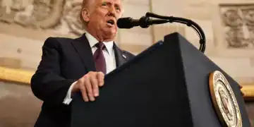 Donald Trump habla durante ceremonia de investidura