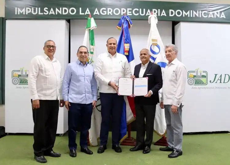 Rafael Landestoy, Jorge Perelló, Angel David Taveras Difo, Osmar C. Benítez y Rafael Comprés.