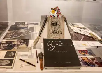 Colección Aquiles Azar Siempre dibujos - DIARIO FINANCIERO