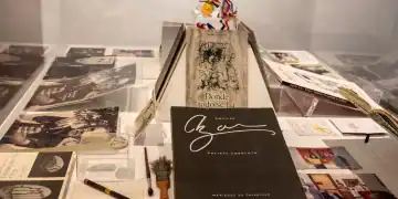 Colección Aquiles Azar Siempre dibujos - DIARIO FINANCIERO