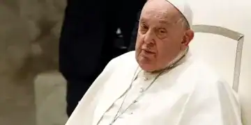 El papa Francisco está internado desde el 14 de febrero con un severo cuadro respiratorio. Foto: REUTERS/Ciro De Luca vía DIARIO FINANCIERO