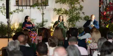 Espectadores se reúnen en el Centro Cultural Taíno Casa del Cordón, una iniciativa del Banco Popular Dominicano - DIARIO FINANCIERO