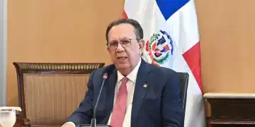 Hector Valdez Albizu, Gobernador del BCRD - DIARIO FINANCIERO