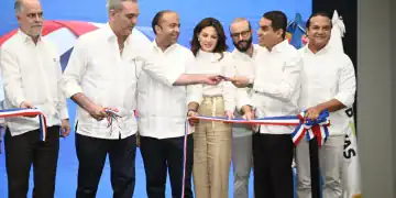 Abinader inaugura moderno edificio CoopReservas en Santo Domingo - DIARIO FINANCIERO