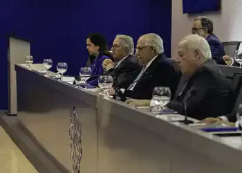 Grupo Universal crecimiento financiero 2024