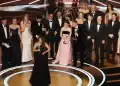 La productoraSamantha Quanrecibe el Oscar por Mejor Película por "Anora" REUTERS/Carlos Barria
