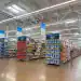 : El departamento de compras está dentro de una tienda local Walmart Super Center. / Shuterstock vía DIARIO FIANCIERO