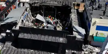 El techo derrumbado de la discoteca. - Reuters